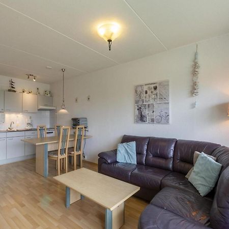 Cozy Apartment With Balcony カラントスウオーフ エクステリア 写真